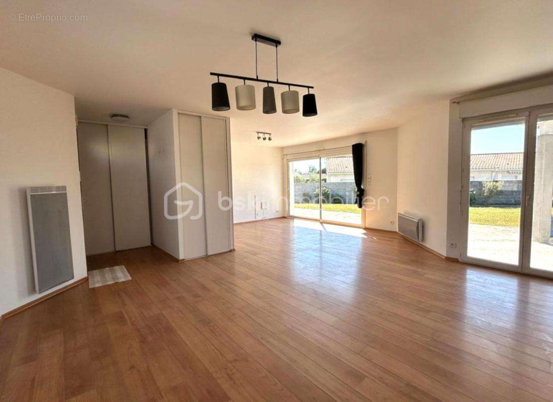 Maison à SAINT-ANDRE-DE-CUBZAC