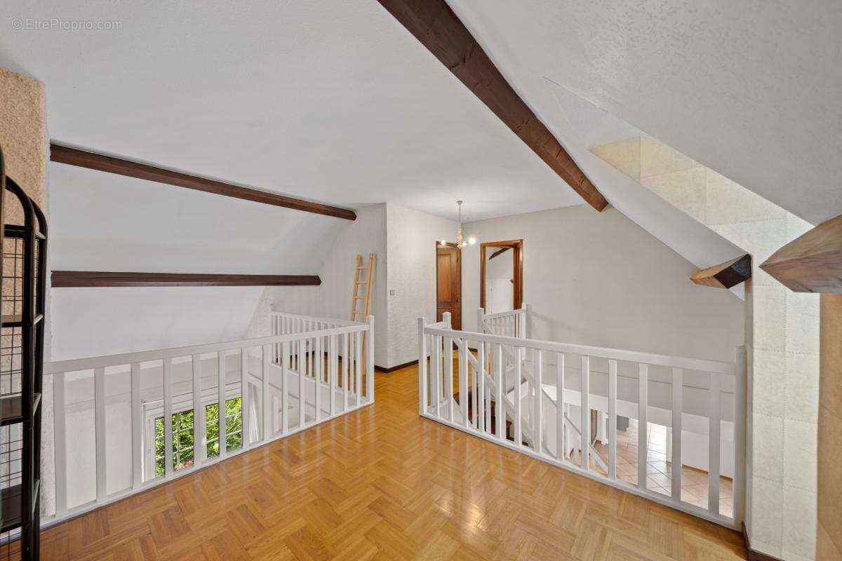 Maison à VAROIS-ET-CHAIGNOT