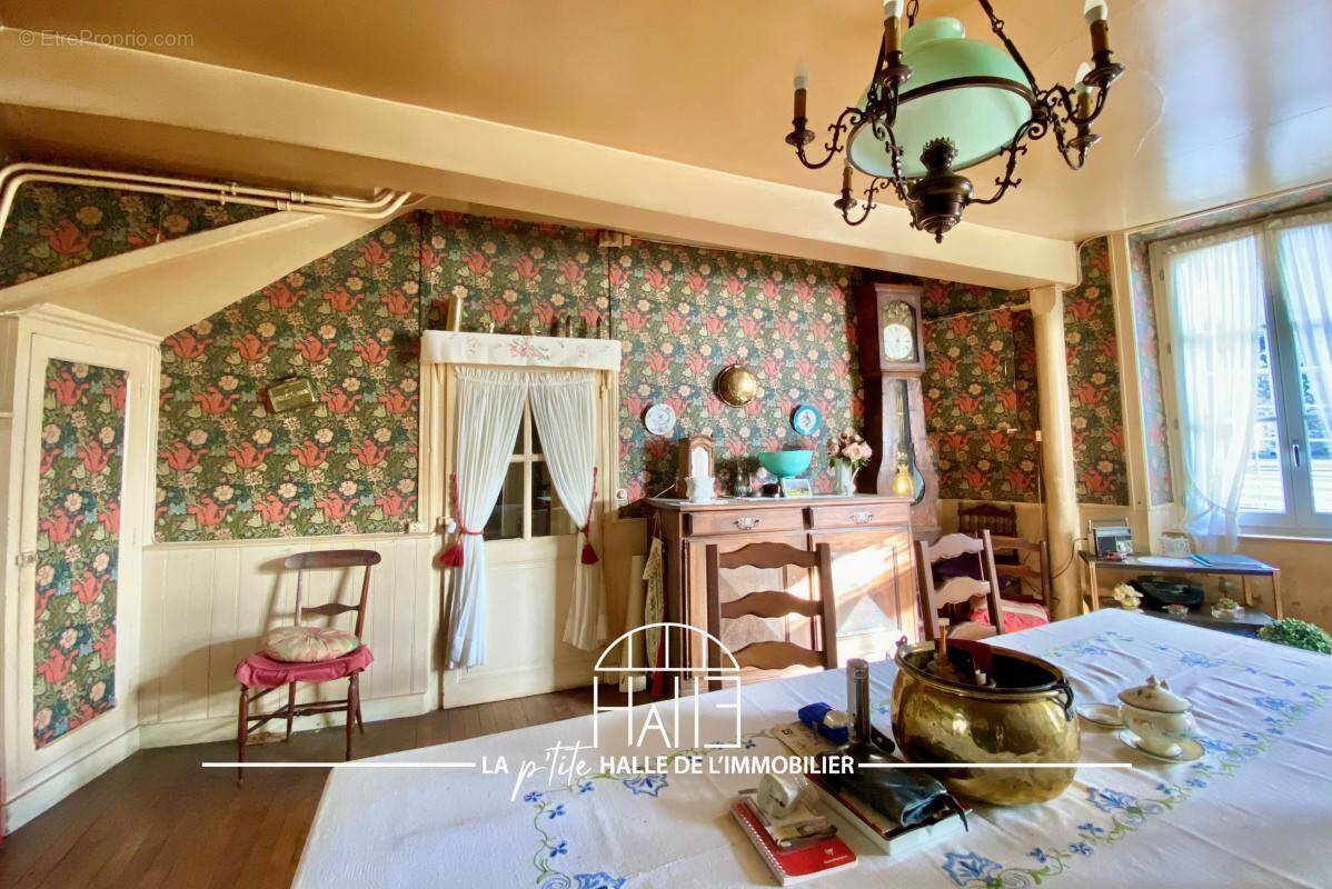 Maison à ROCHECHOUART