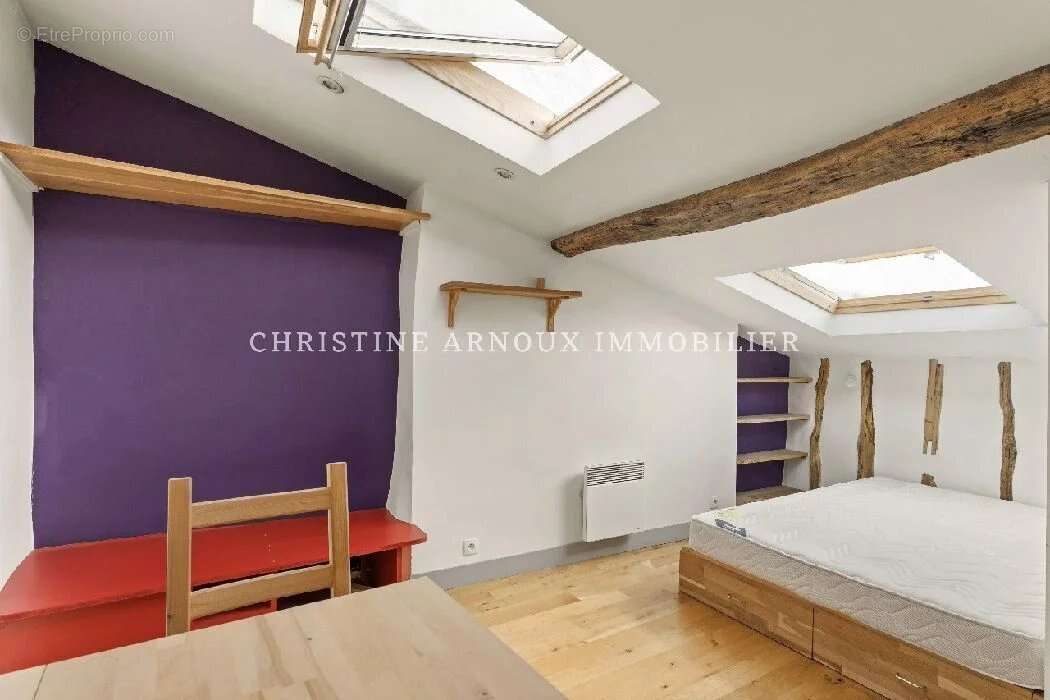 Appartement à PARIS-3E