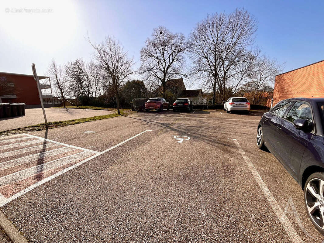 Metz Queuleu F2 avec jardin terrasse privative + parking - photo 14