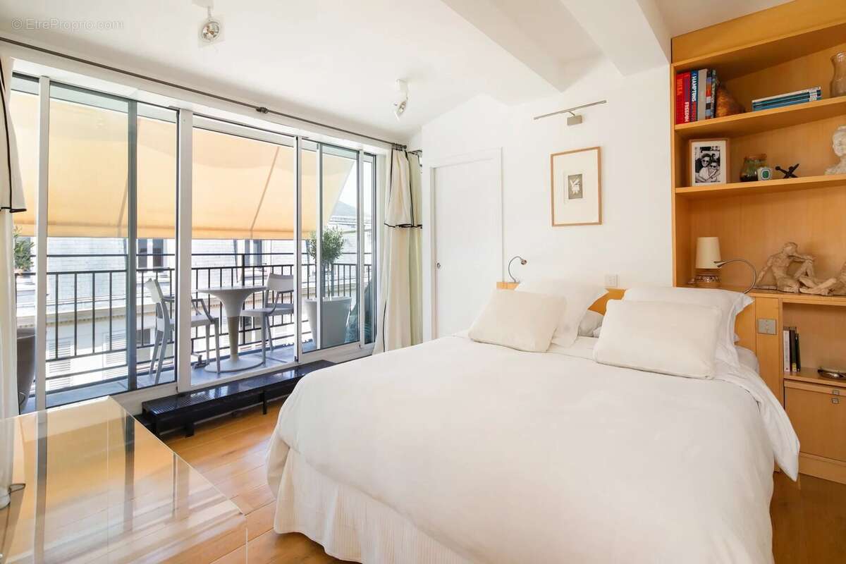 Appartement à PARIS-6E