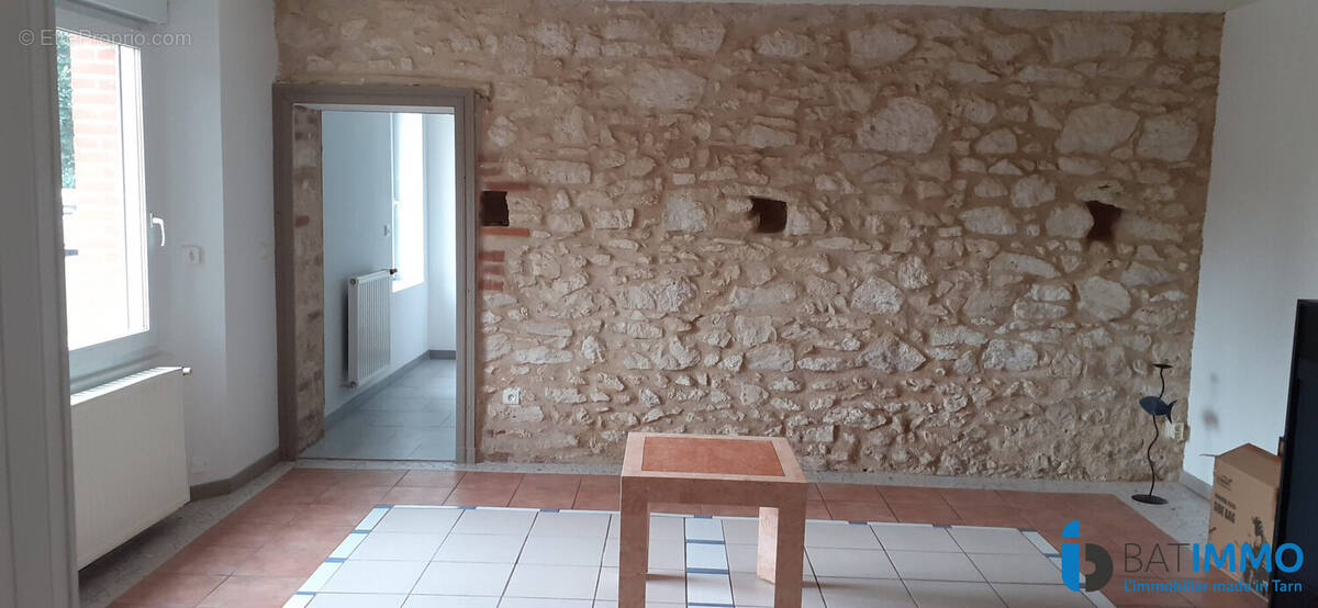 Appartement à CAGNAC-LES-MINES