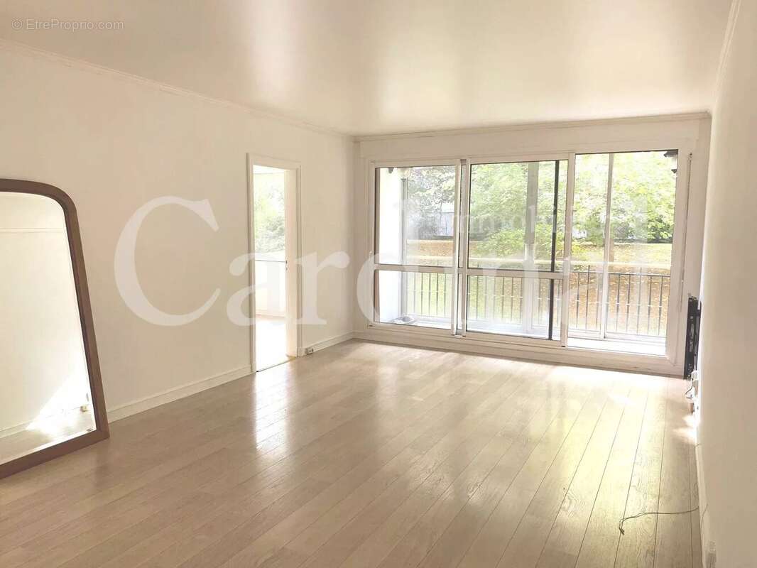 Appartement à NOISY-LE-ROI