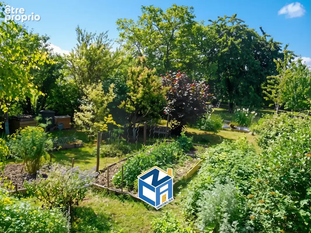 Maison 172 m² à Avon-Les-Roches  - photo 5