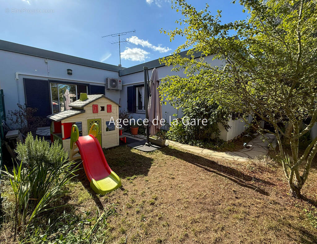 Maison à SARTROUVILLE