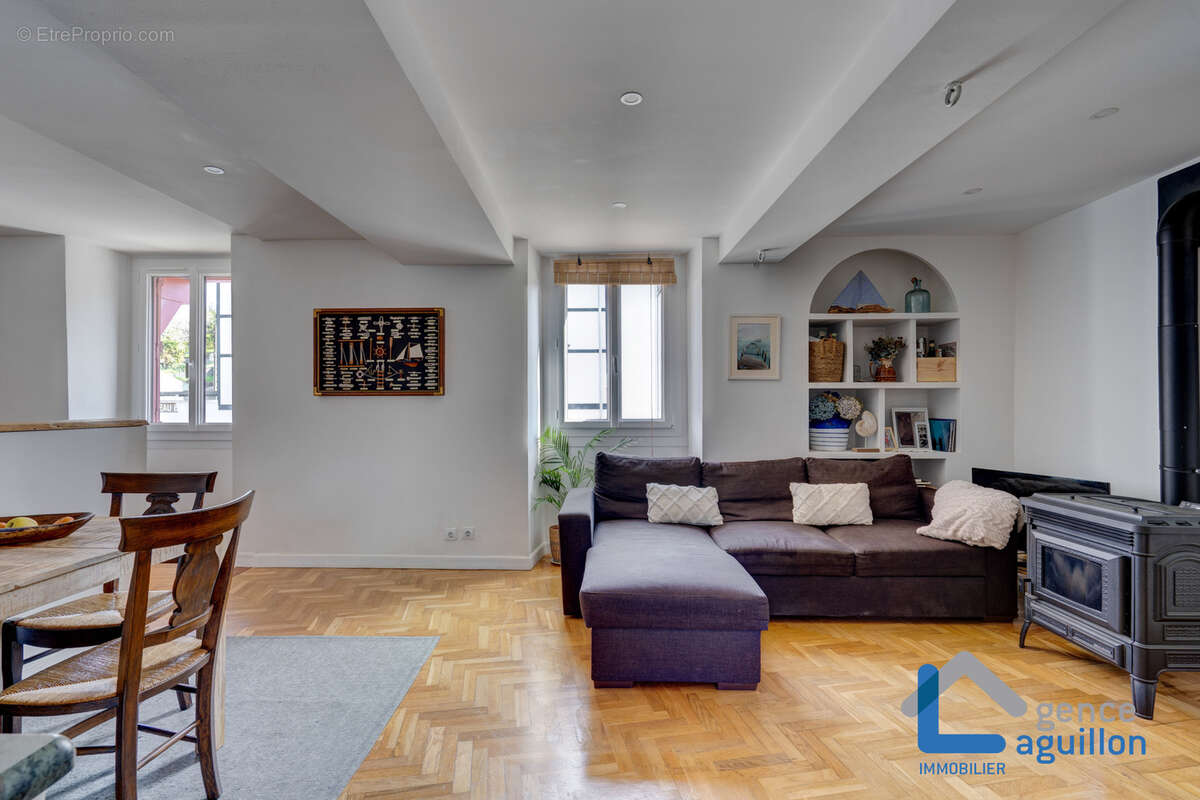 Appartement à URRUGNE