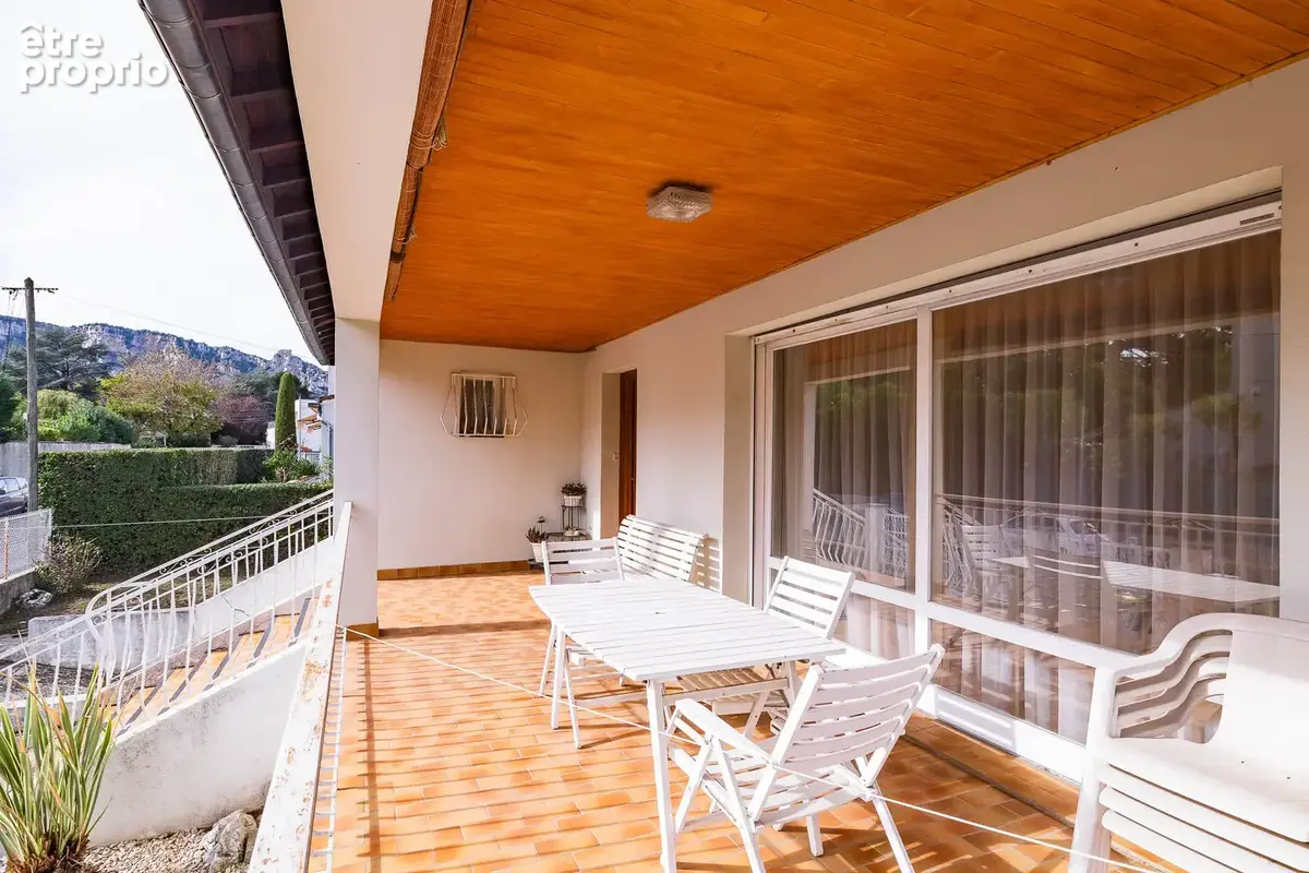 Villa 5 pièces avec garage et jardin, Rur Ronsard, 07500 GUILHERAND-GRANGES - photo 2