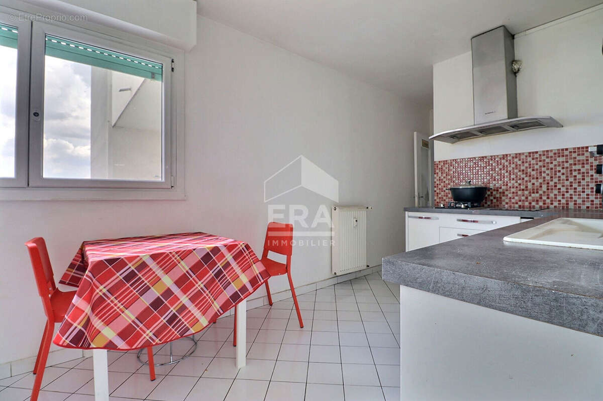 Appartement à AUBERVILLIERS
