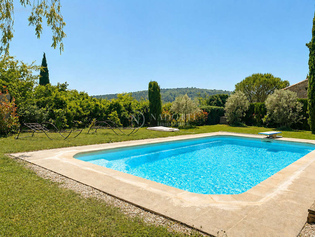 Maison à GORDES