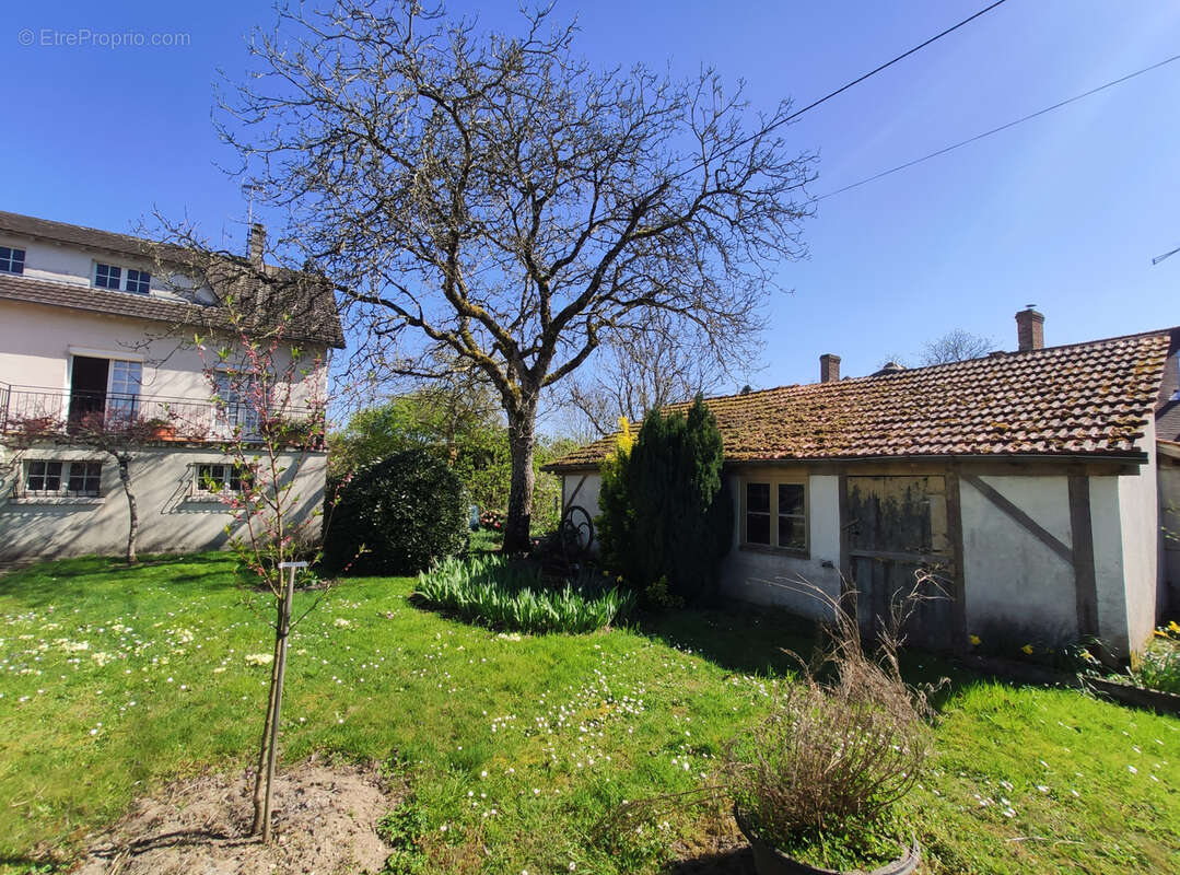 Maison à DHUIZON