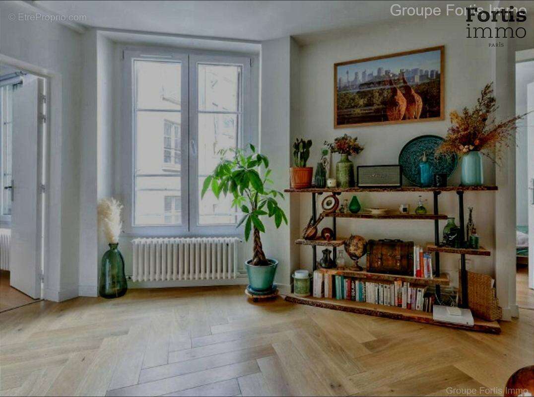 Appartement à PARIS-2E