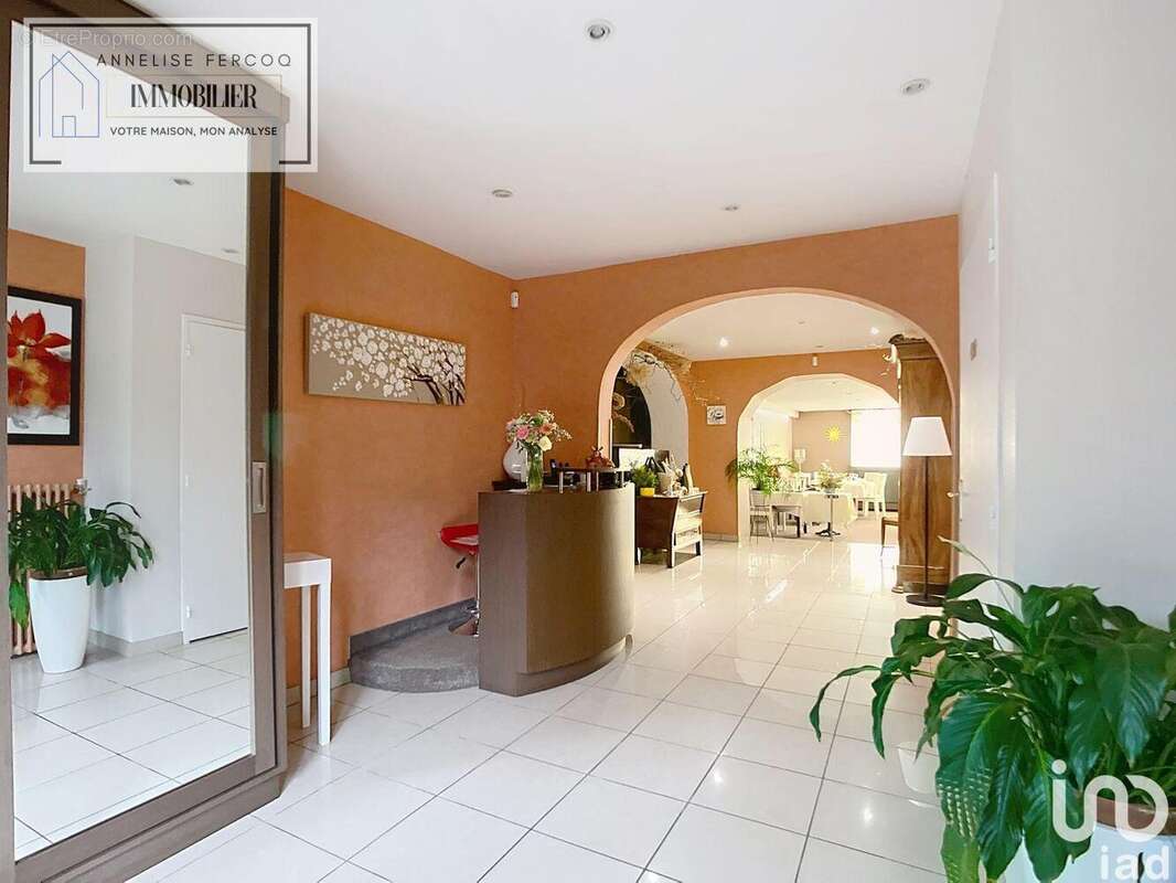 Photo 5 - Commerce à SAUVIGNY-LES-BOIS