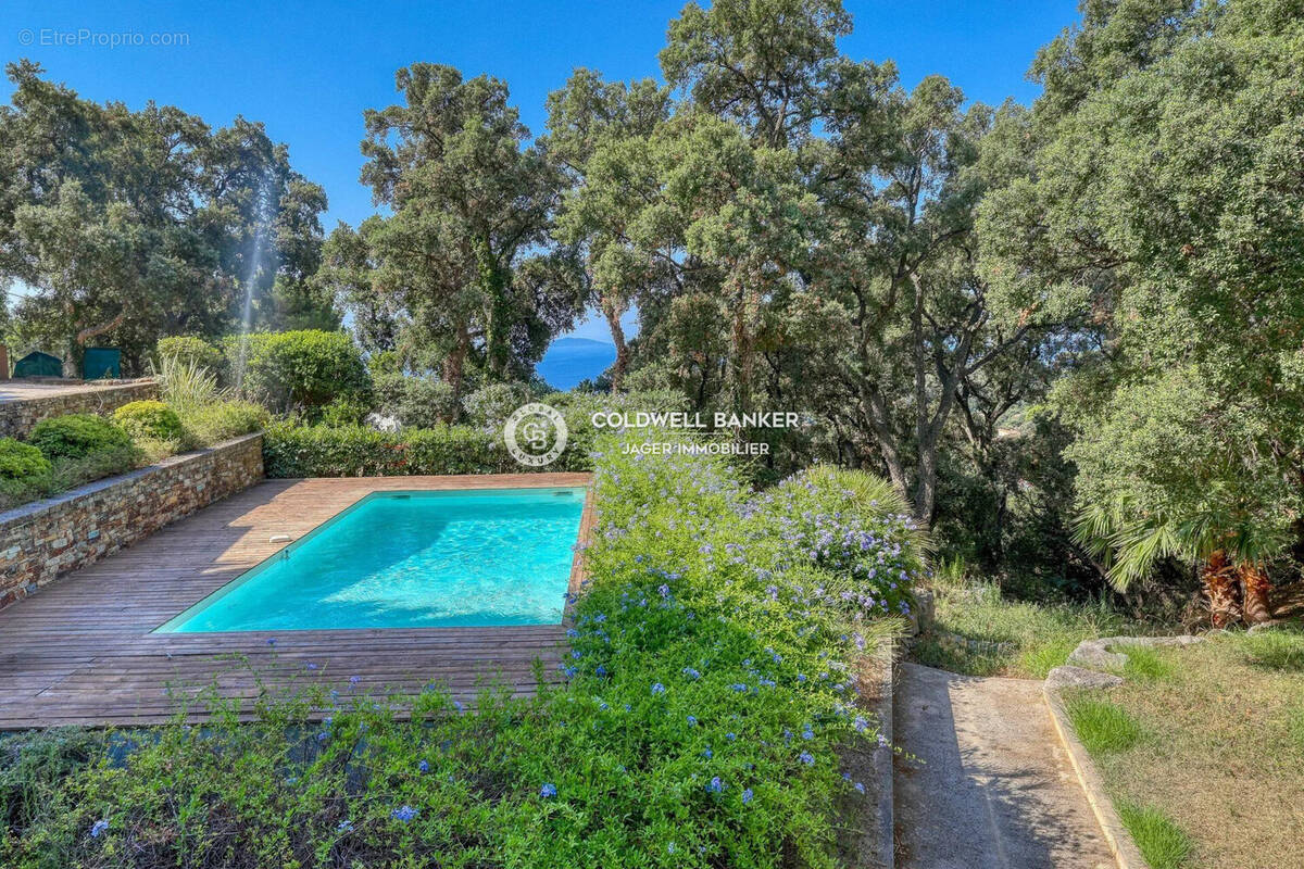 Maison à RAYOL-CANADEL-SUR-MER