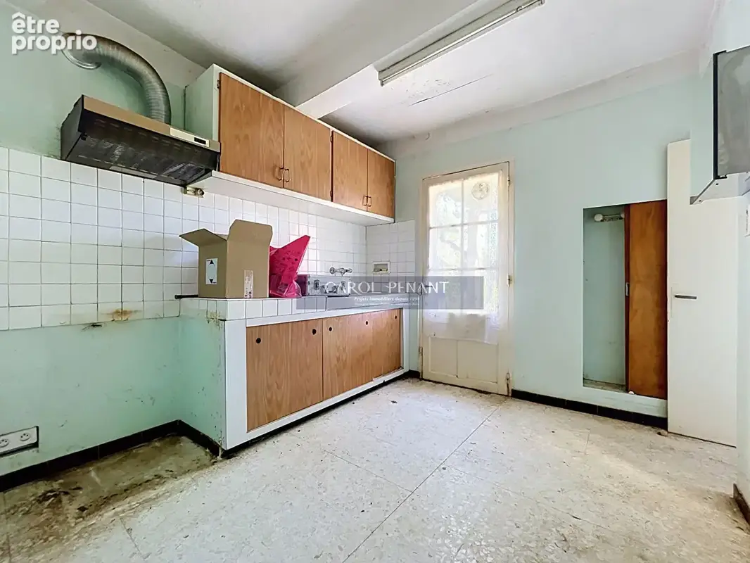 Carpentras mas t11 189 m2 a renover sur 2000m² de terrain - photo 4