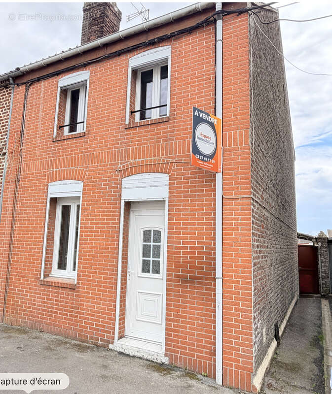 Maison à ROEULX