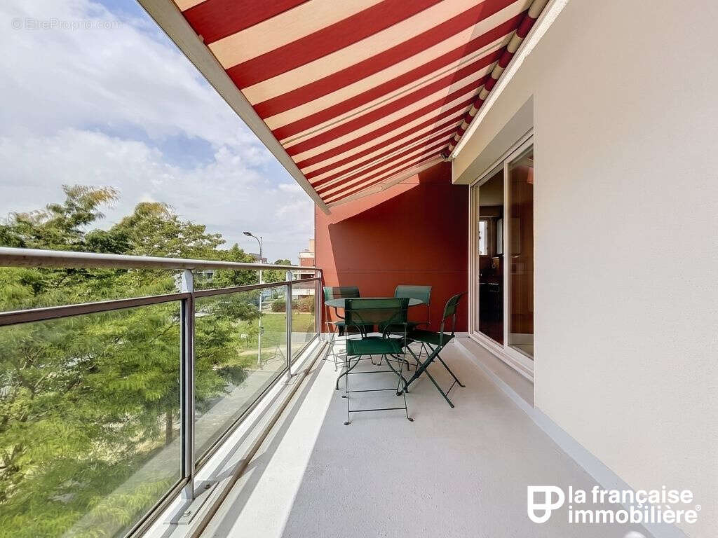 Appartement à MONTGERMONT