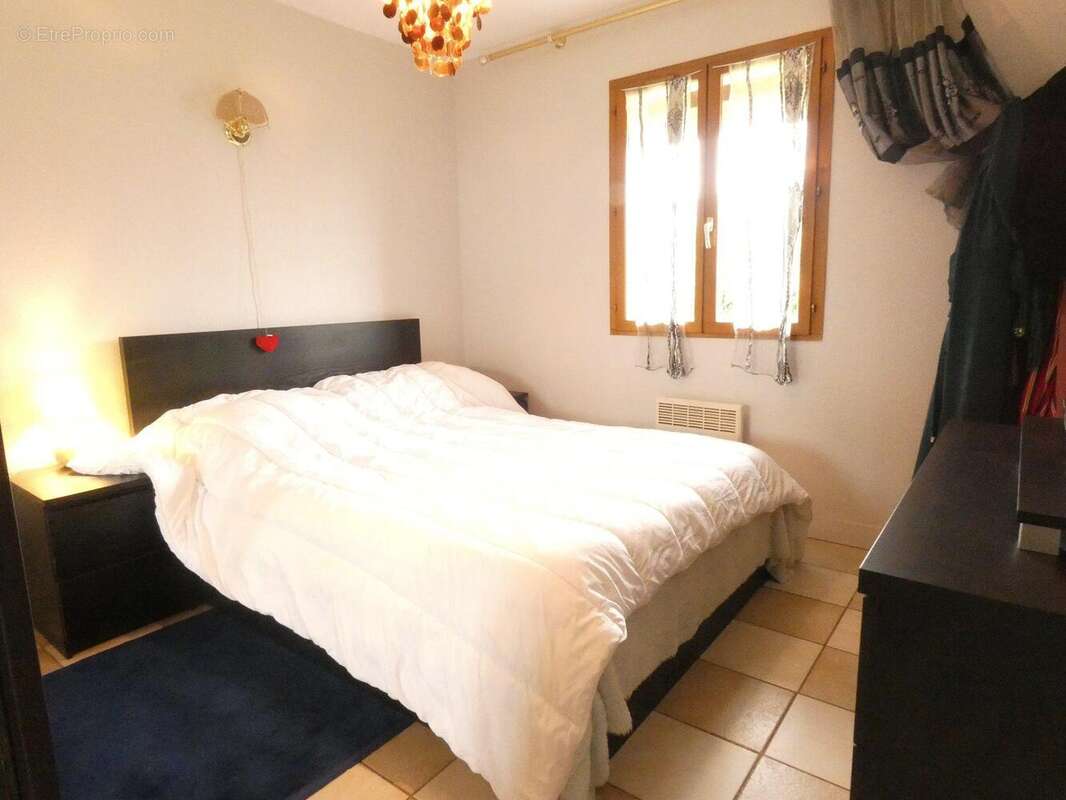 Maison à VIENNE-EN-VAL