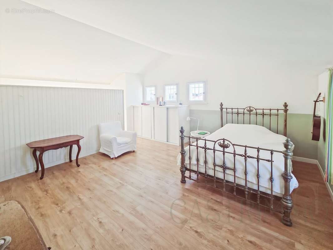 Maison à RESTINCLIERES