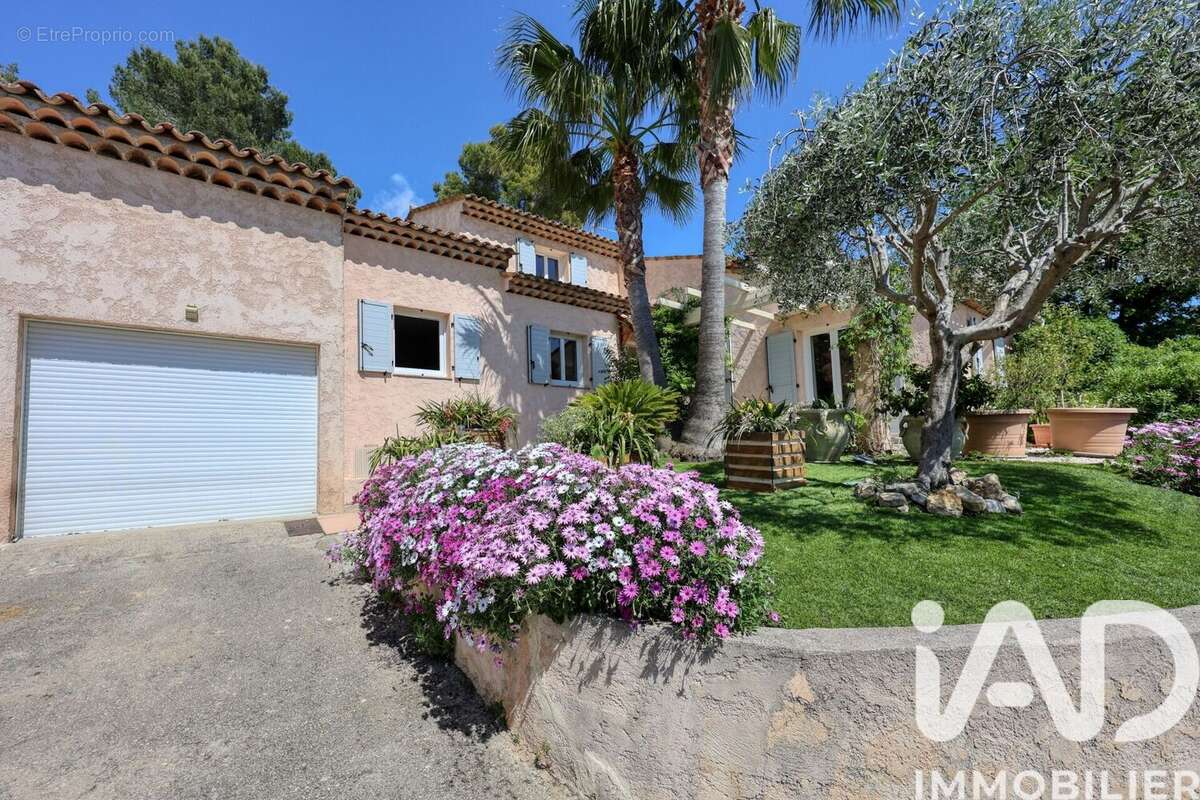 Photo 3 - Maison à TOURRETTES