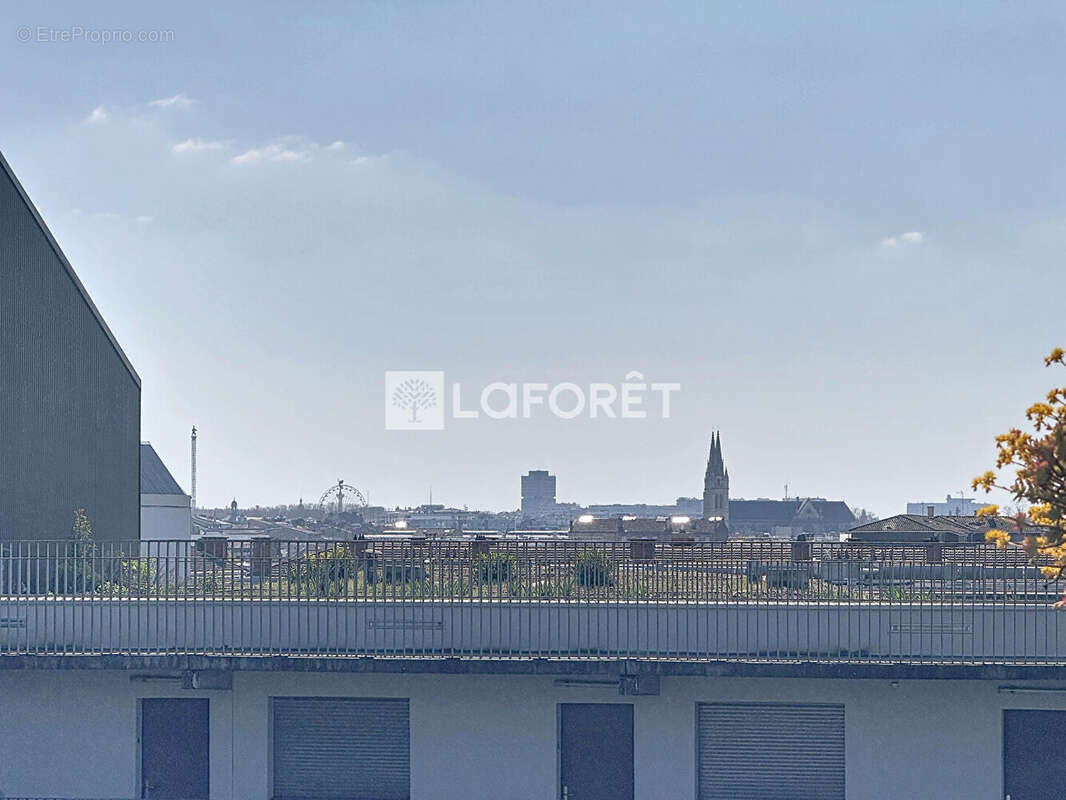 Appartement à BORDEAUX