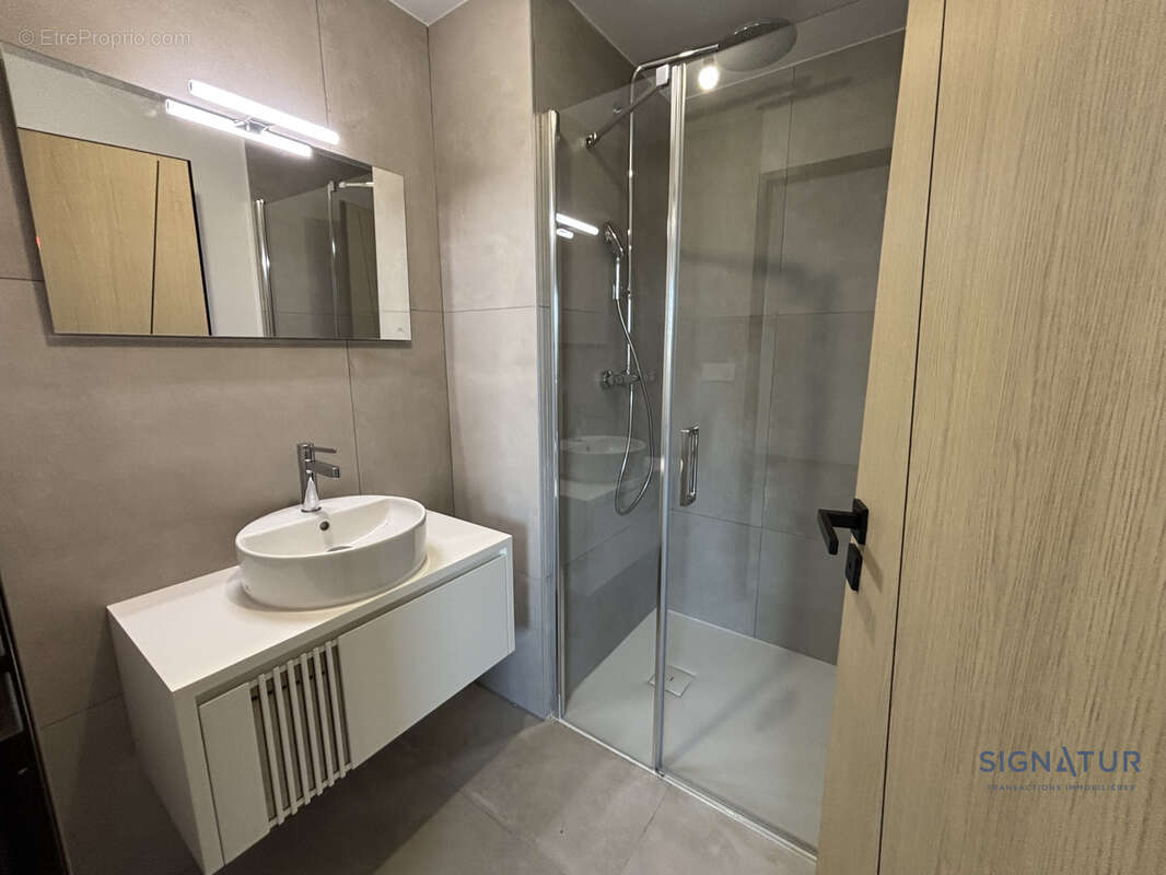 Appartement à CASTRIES