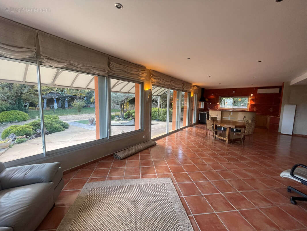 Maison à VAISON-LA-ROMAINE