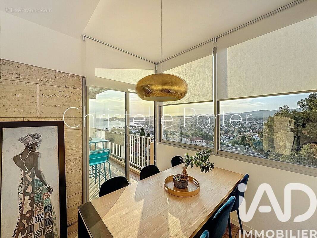 Photo 1 - Appartement à SIX-FOURS-LES-PLAGES