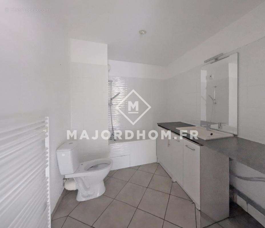 Appartement à MARSEILLE-4E