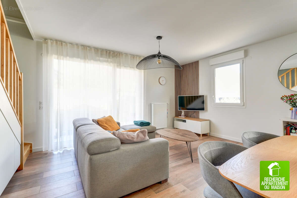 Appartement à BRON