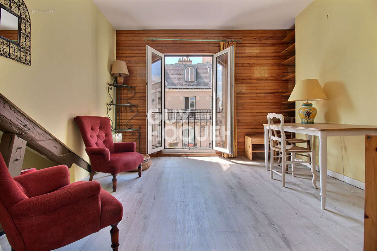 Appartement à PARIS-9E