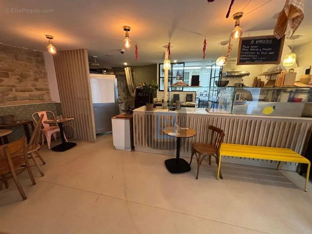 Commerce à PARIS-11E