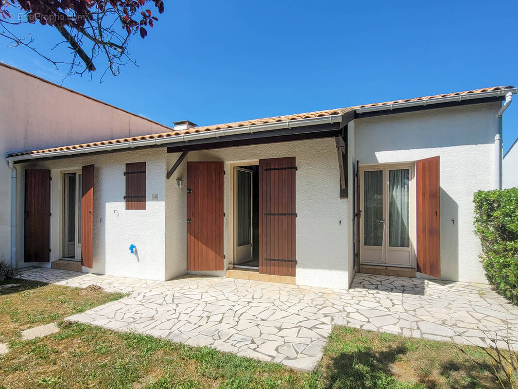 Maison à LES MATHES