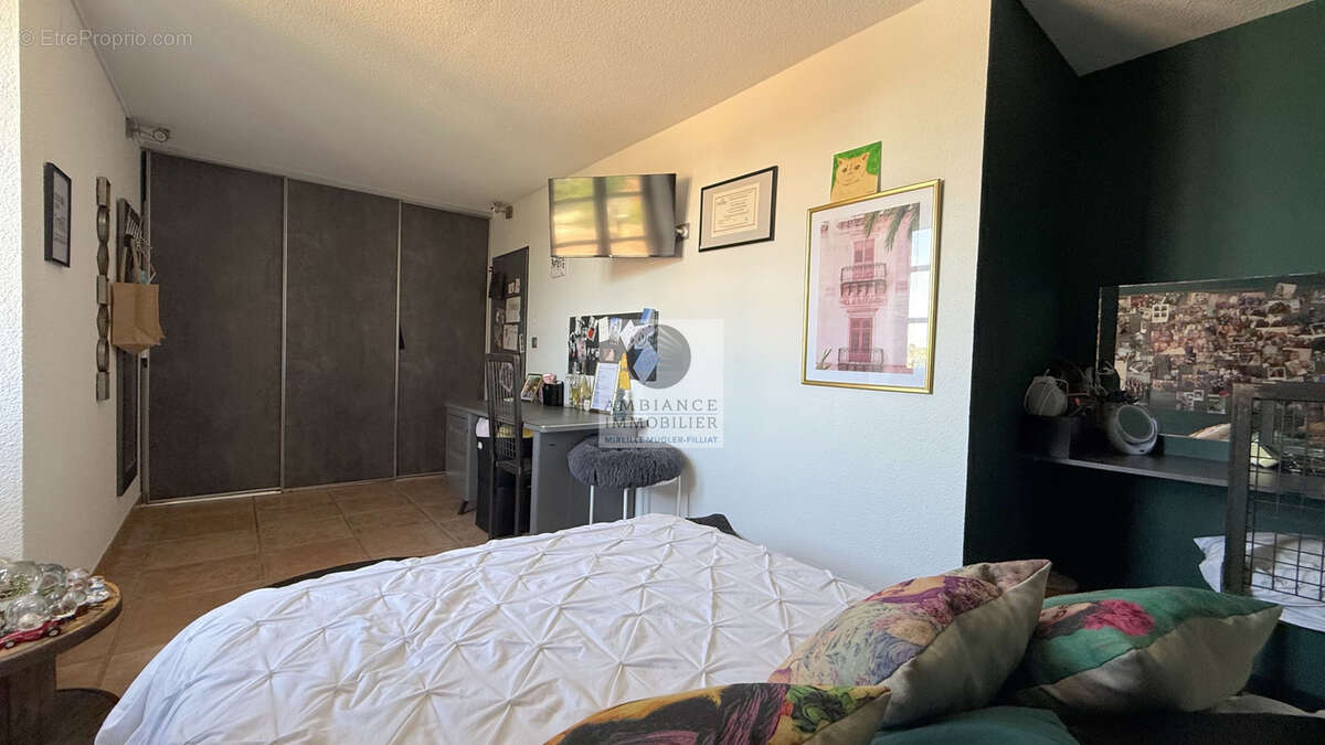 Appartement à LIVRON-SUR-DROME