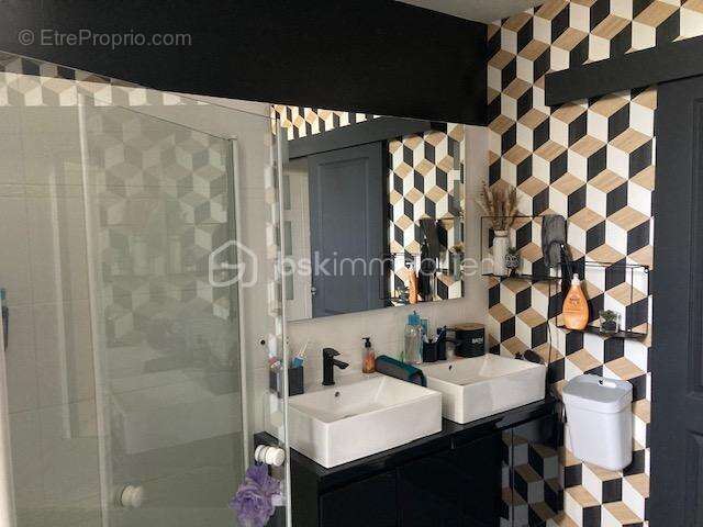 Maison à LE BOURGNEUF-LA-FORET