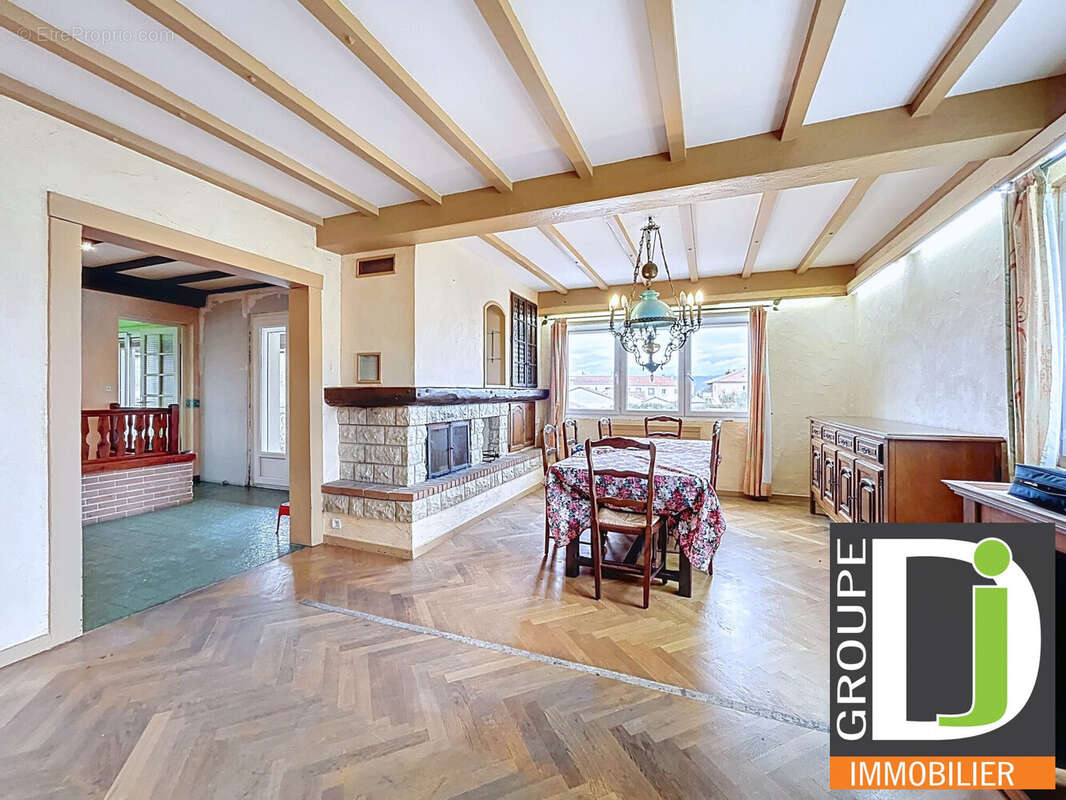 Maison à ETOILE-SUR-RHONE