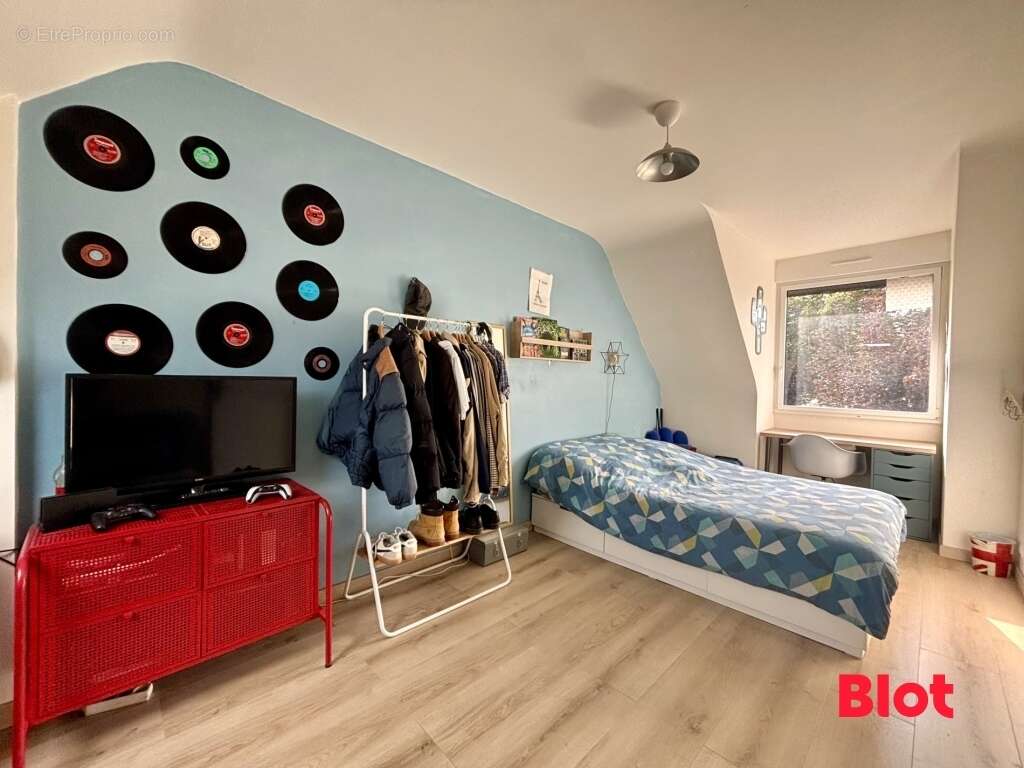 Maison à CHARTRES-DE-BRETAGNE