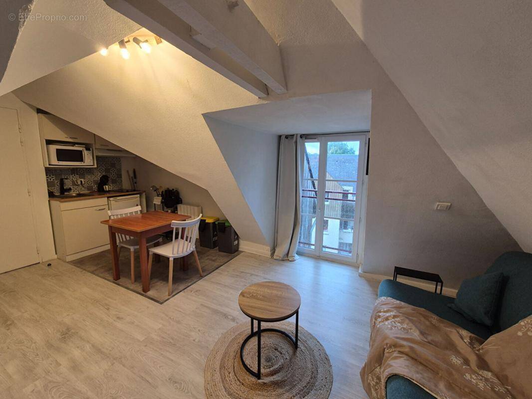 Studio à 49 900  HAI : une opportunité rare au coeur de Rochefort-en-Terre - photo 1