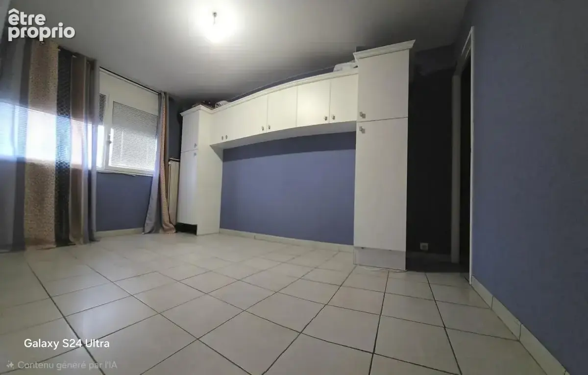 Saint Etienne – F5 110 m² au 10ᵉ et dernier étage – Garage - photo 11