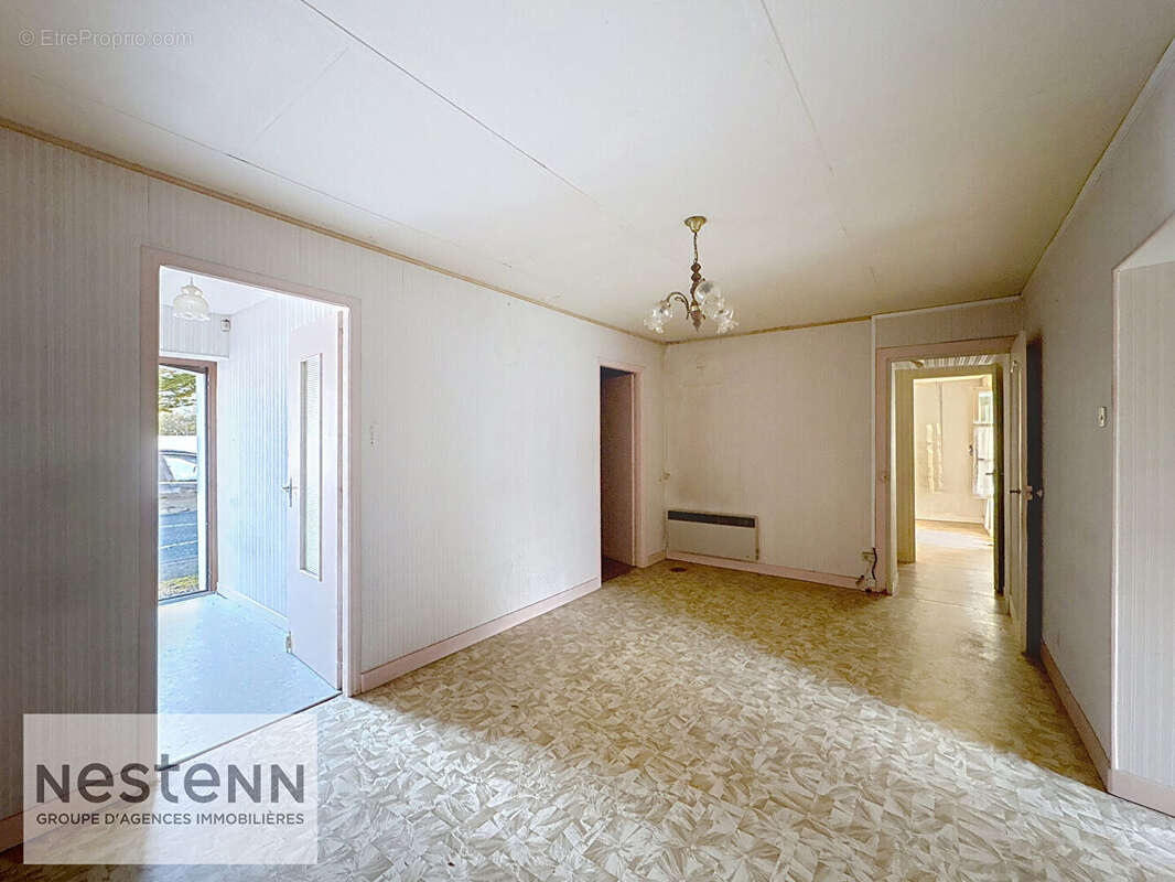 Maison à CHATEAUNEUF