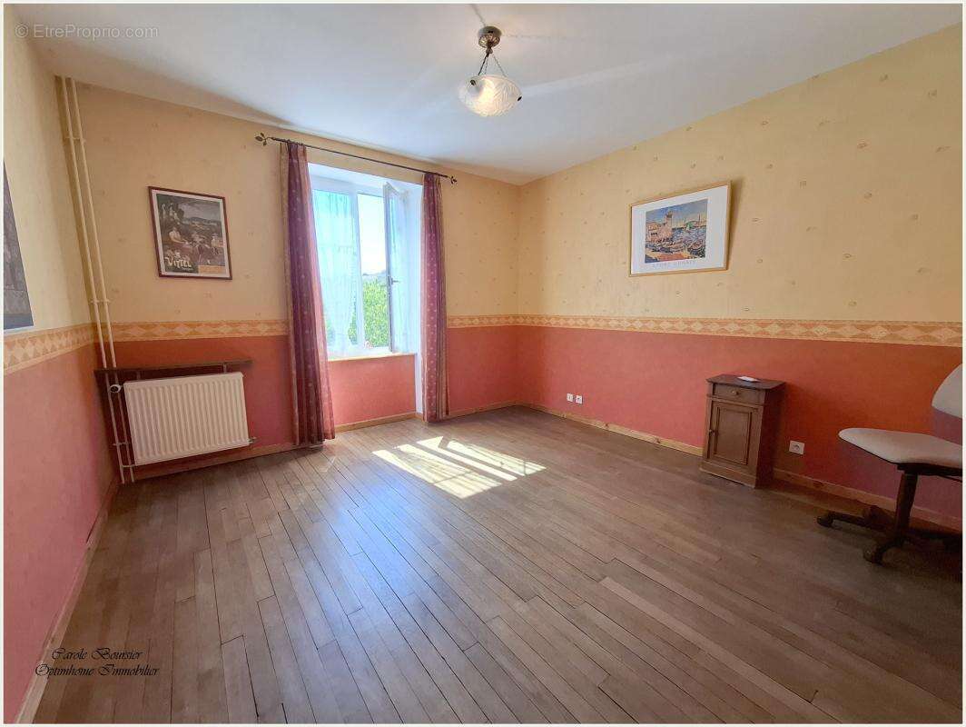 À VENDRE – Maison individuelle 6 pièces avec de beaux volumes et grenier aménageable à Châtenois (88) - photo 10
