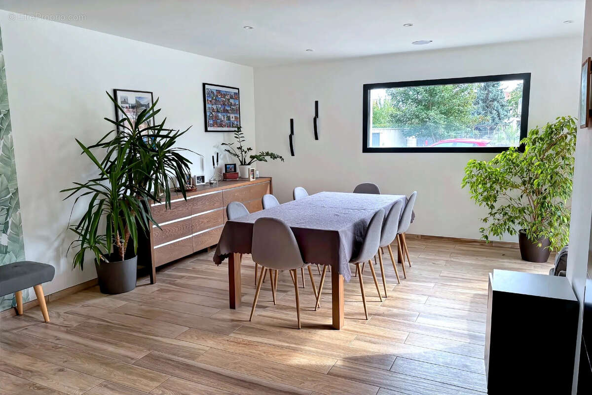 Maison à LA CHAPELLE-REANVILLE