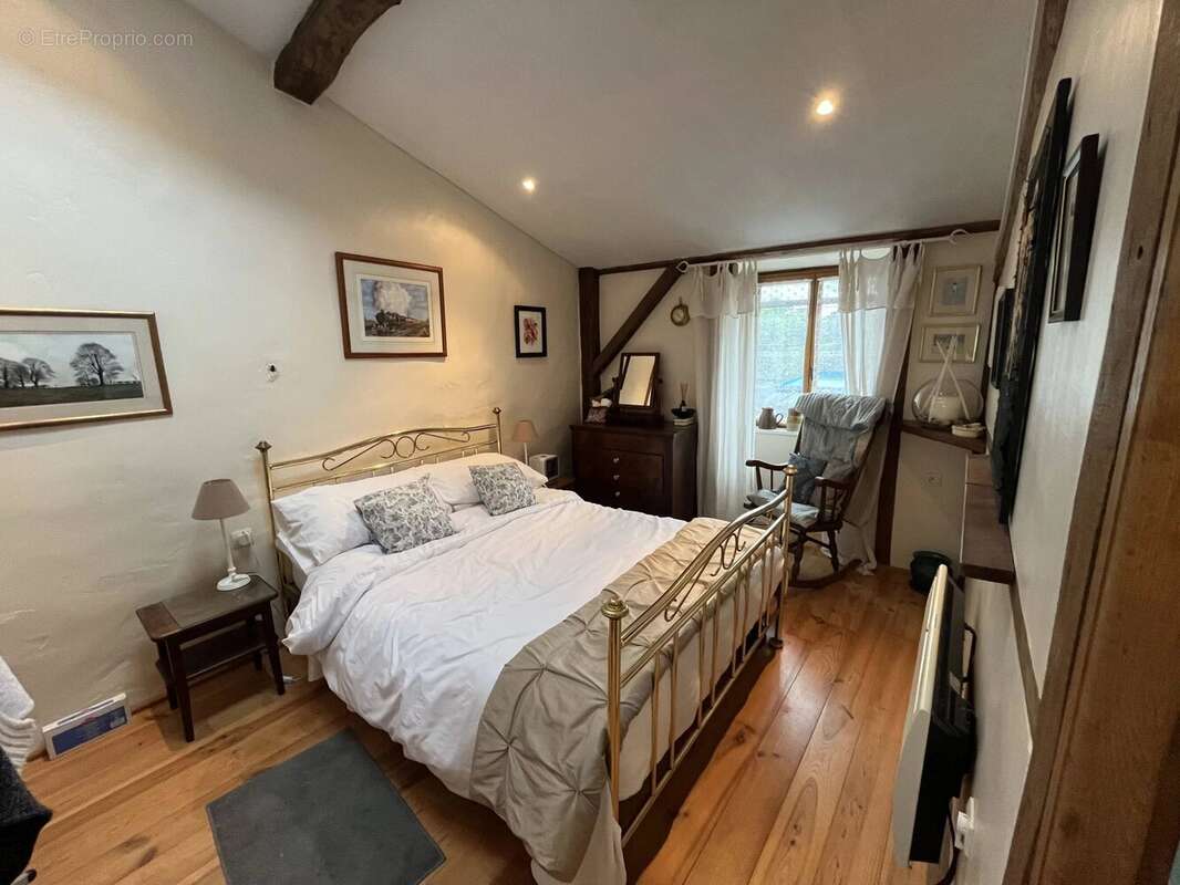 Superbe maison de campagne avec annexe, piscine et grange - photo 9