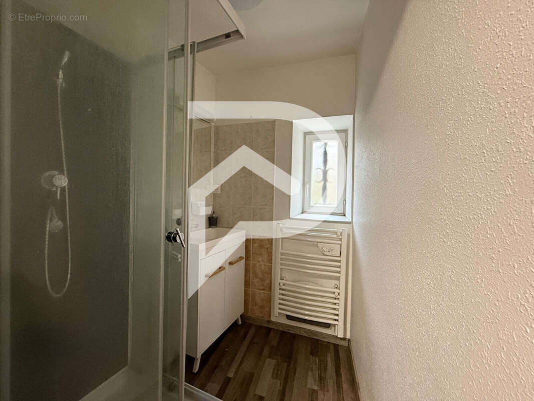 Maison à DECAZEVILLE