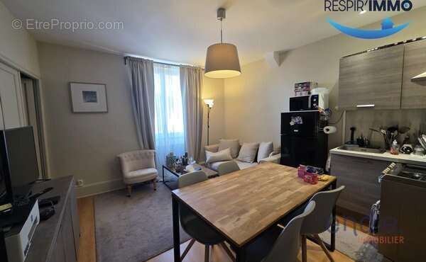 Appartement à CONTREXEVILLE