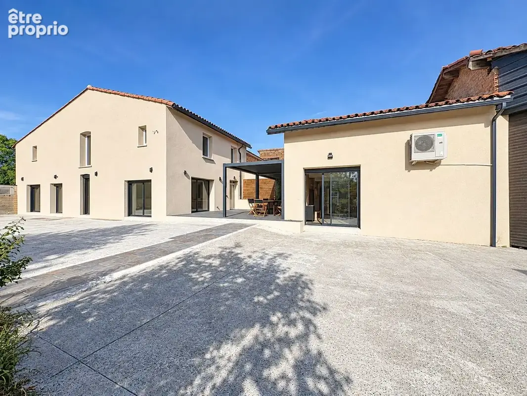Photo Maison à Saint-Porquier au prix de 505 000€