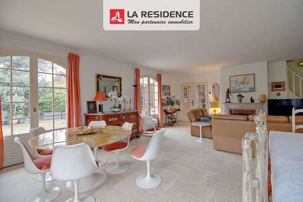 Maison à CHAMBOURCY