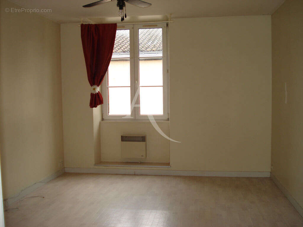 Appartement à FONTENAY-LE-COMTE