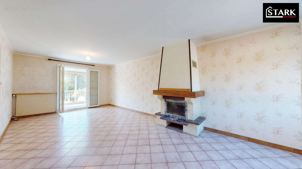 Maison 106 m² à Andelnans  - photo 4