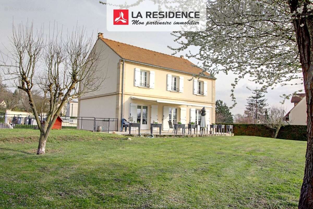 Maison à VAUX-SUR-SEINE